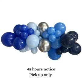 Balloon Arrangement #195 Garland Blue & Silver